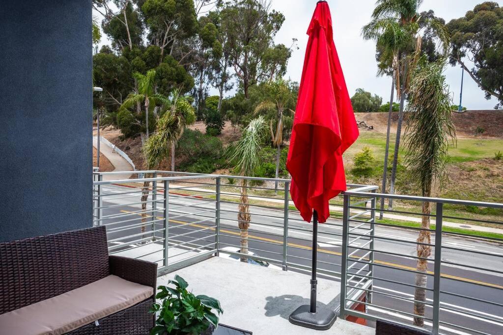 Studio With Large Balcony- San Diego Gateway Hotel Exterior photo